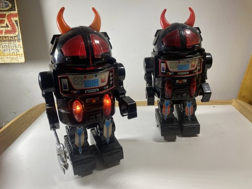 Lot robots vintage mike - lot, 2