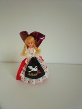 Ancienne poupée souvenir en