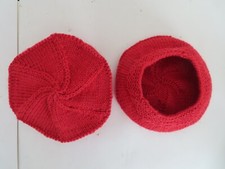 chapeau rouge vetement poupée