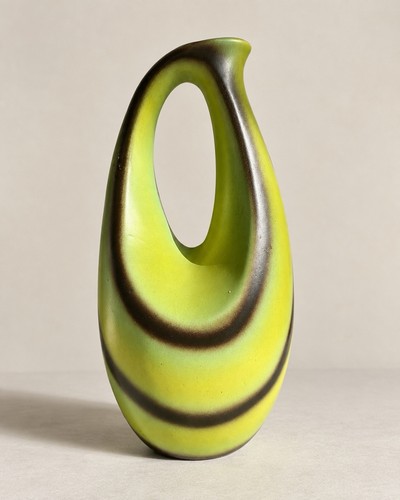 Vase carafe moderniste saint