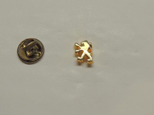 Pin automobile logo - pin's,