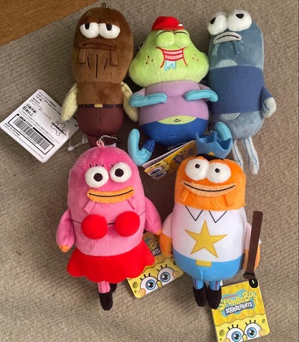Lot mascottes en - 5,