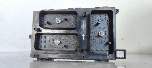 743381 boîtier fusibles opel - 743381,