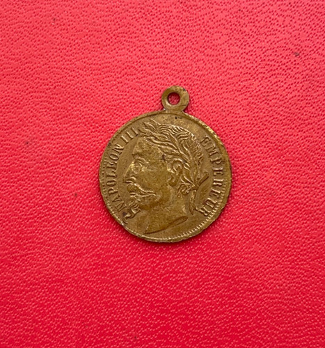 Belle médaille avec - , bélière