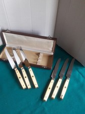 COFFRET DE 6 ANCIENS COUTEAUX 