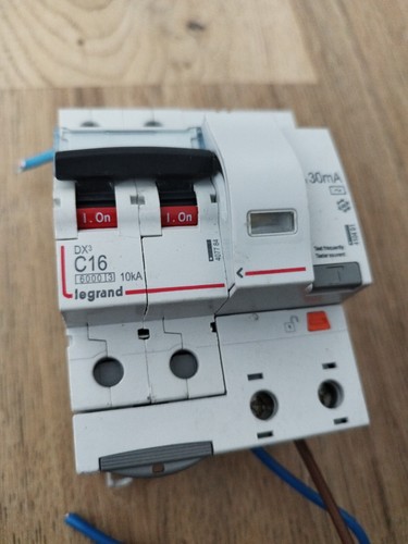 Legrand c16 16a 407784 - c16, 2p