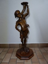 Grande sculpture statue