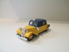 CITROEN TRACTION TAXI PARISIEN