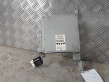 Calculateur moteur MAZDA MX3