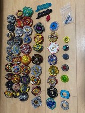 Beyblade set including many