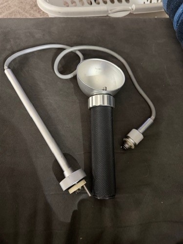 Underwater flash unit for - unit,