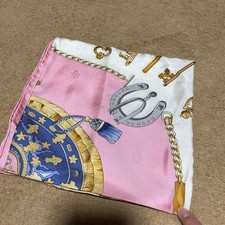 Foulard en soie Hermes Carré