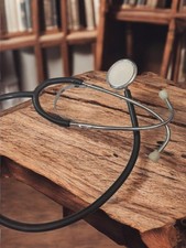 Stéthoscope vintage ancien médecin rétro collection objet médical d’occasion