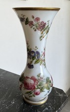 Magnifique Et Rare Grand Vase En  Opaline De Cristal De Baccarat.