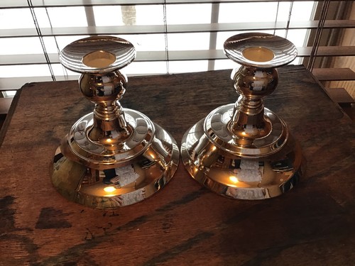 Pair oneida silverplate - pair,