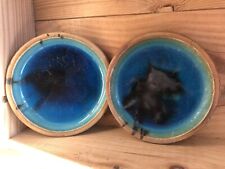 Poterie de la Colombe 2 petites assiettes, vides poches, à glaçure bleue