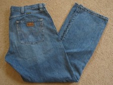 VGC Wrangler brown-leather-tab