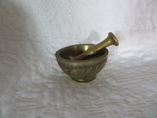 ancien petit mortier en bronze