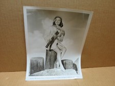 PIN UP au ciré longue vue