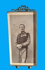 photographie cadre d'époque verre biseauté militaire général médailles sabre