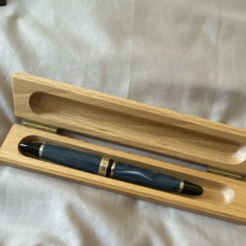 Stylo plume laguiole bleu
