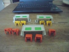 3 Bureaux + Chaises Ecolier Playmobil