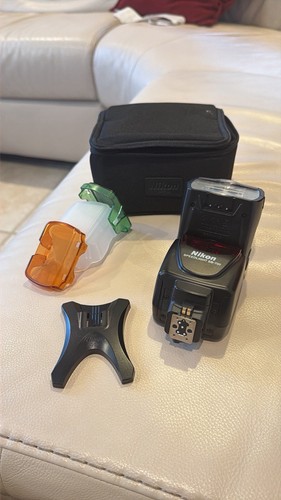 Nikon 700 flash speedlight - nikon,
