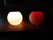 Paire de lampe à poser, GLOBE OPALINE  BLANC. 