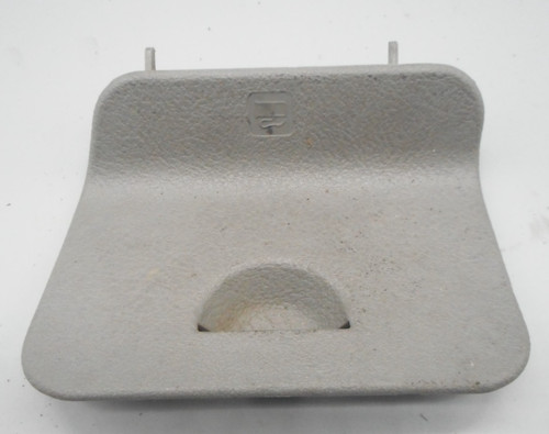 Trappe cote droit coffre - trappe,
