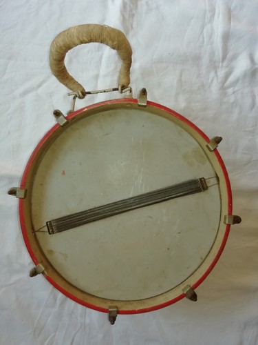 Tambour réglementaire - tambour, !