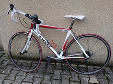 vélo de route TREK