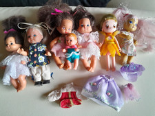 VINTAGE COLLECTOR LOT 7 PETITES POUPEES ET BEBE MATTEL ET AUTRES AVEC VETEMENTS