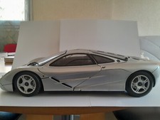 Voiture Miniature 1/12  MC