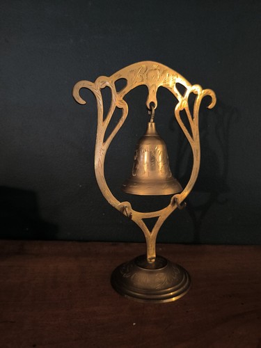 Ancienne cloche avec - cloche,