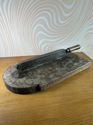 Ancien coupe pain planche - pain, À