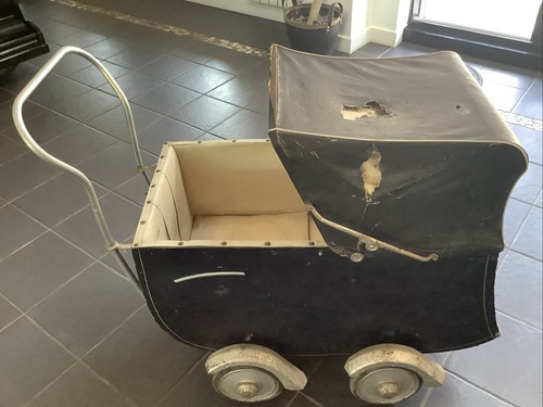 Landeau ancien old pram - ancien,