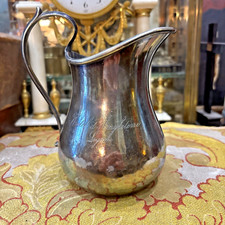 ancien grand  pot a lait de l hotel d angleterre a lyon metal argenté