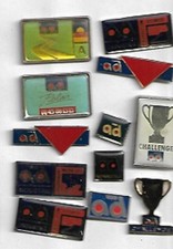 lot de 12 pin's ad