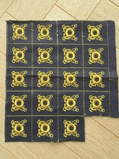 19 Insignes / écussons