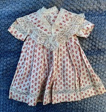 Superbe Robe blanche fleurettes rouges BB taille 6 Jumeau circa fin XIXème 