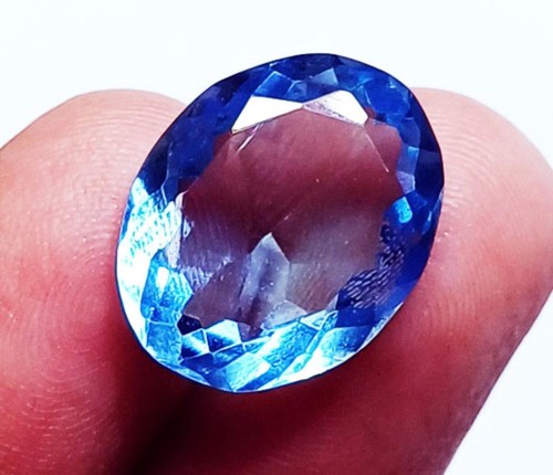 Topaze bleu forme - ovale, ample