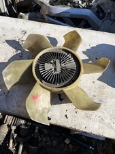 HELICE VENTILATEUR REF: 1320A015 MITSUBISHI PAJERO DID 3.2 ANNÉE 2008