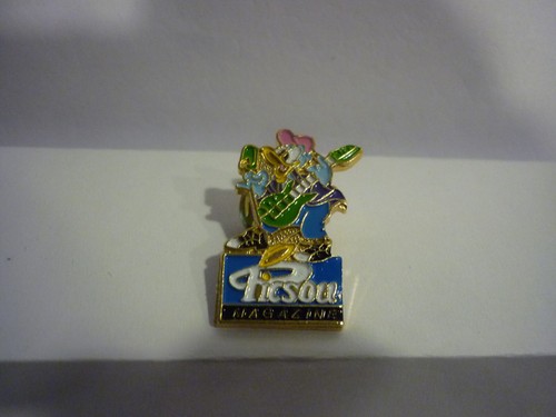 Pin pins badge - pin,