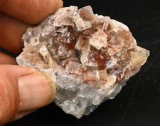 Amas de Fluorite de Argentolle Saint Prix France 78g mineraux Français fluorine