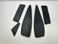 CAOUTCHOUCS REPOSES PIED