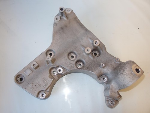 Patte moteur droit 2011f - patte,