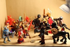 FISHER PRICE IMAGINEXT 2003 LOT DE FIGURINES & ACCESSOIRES COMPRIS CATALOGUE