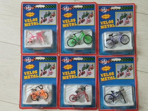 Lot vélos miniatures - 6, /