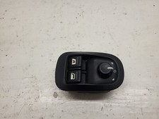 Bouton lève vitre avant conducteur pour peugeot 306 berline diesel de 1999