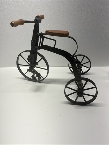 Vintage metal iron - metal, &